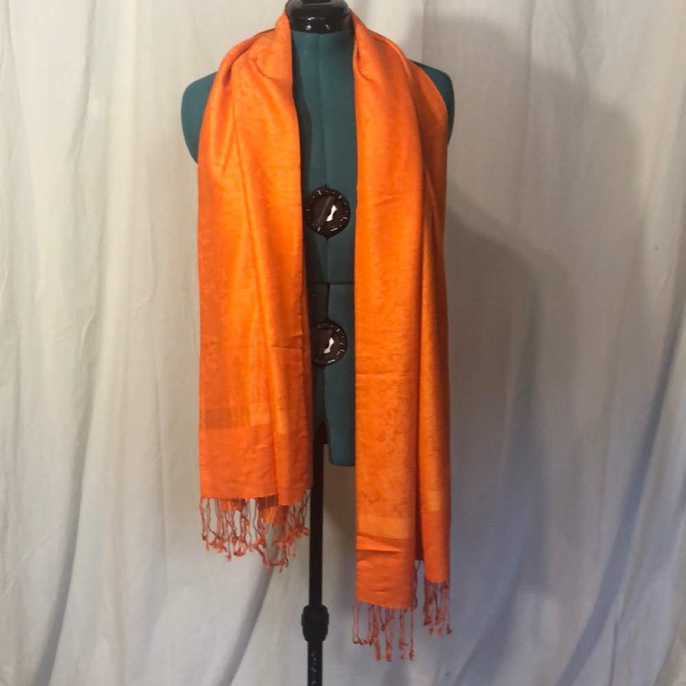 Pashmina wrap